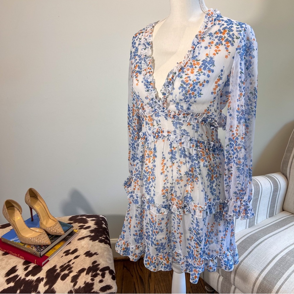 Flowy and backless blue floral dress - perfect for the Summer